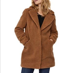 NWT Vero Moda Teddy Coat in Brown